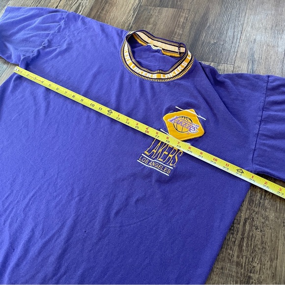 Rare Vintage Los Angeles Lakers tshirt XL? - Picture 9 of 10